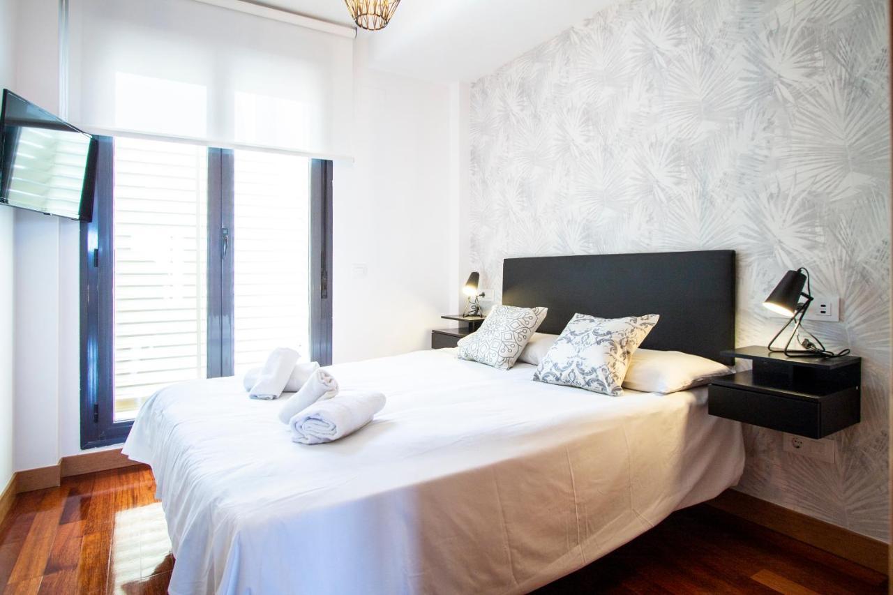 Apartamentos Castilla Luz Business Мадрид Екстер'єр фото