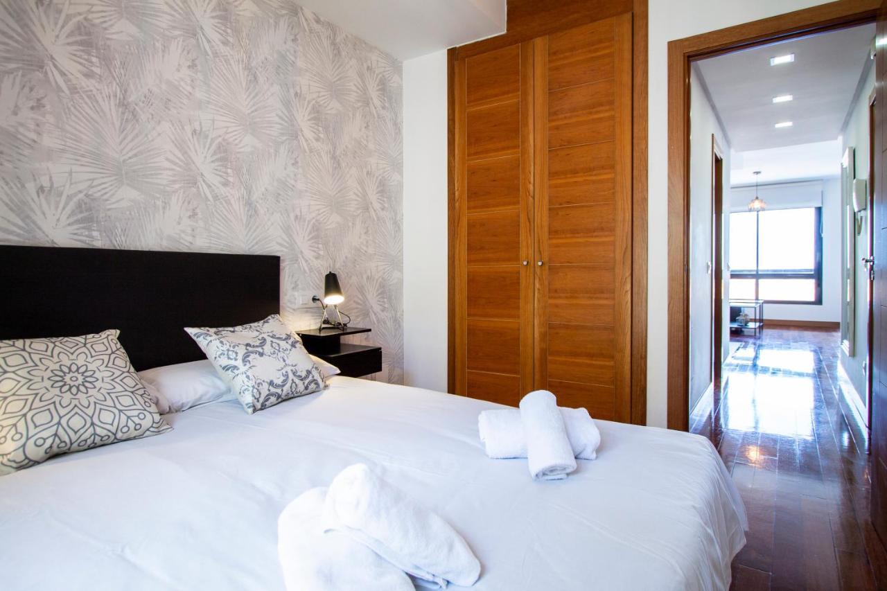 Apartamentos Castilla Luz Business Мадрид Екстер'єр фото