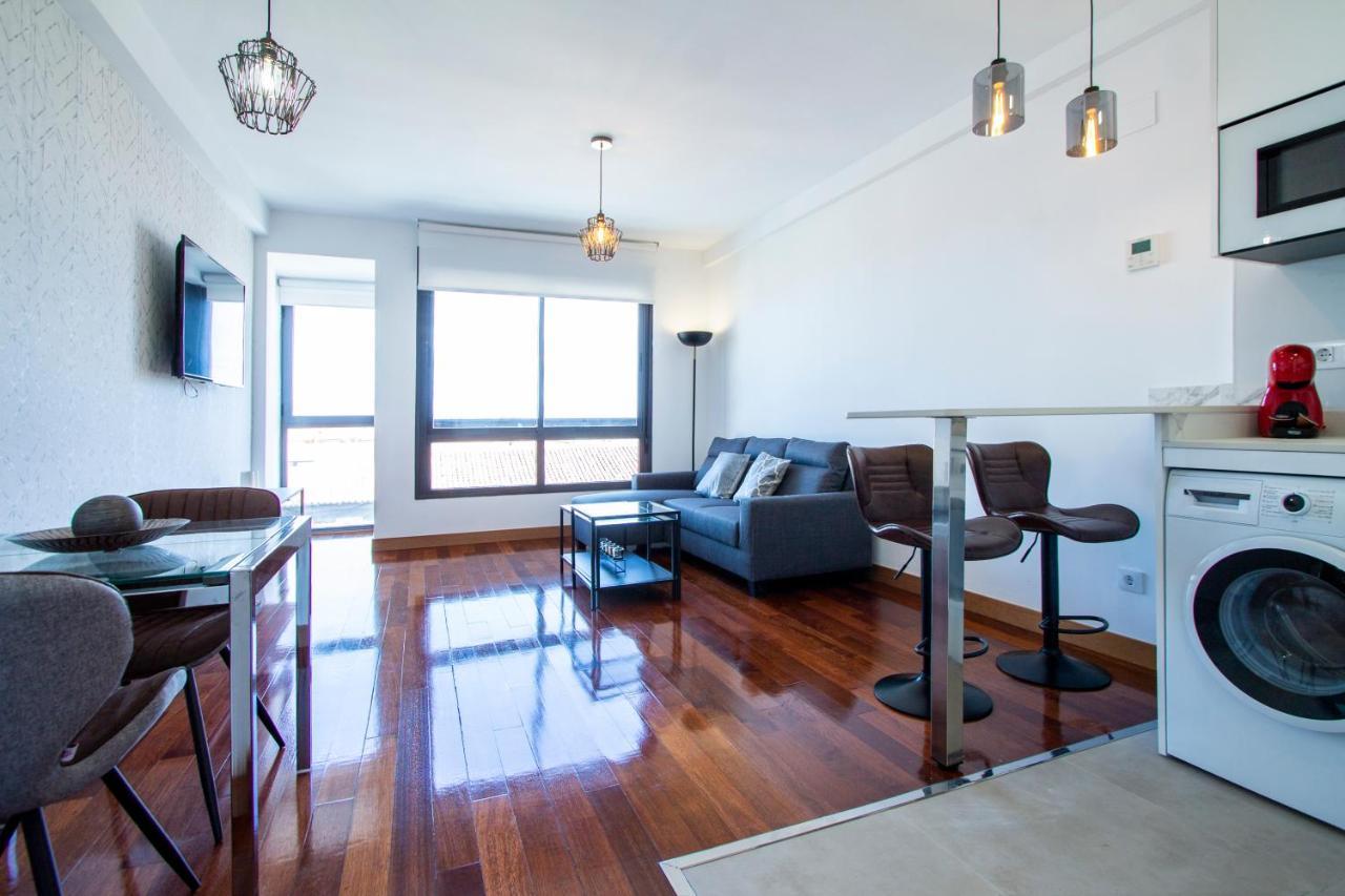 Apartamentos Castilla Luz Business Мадрид Екстер'єр фото