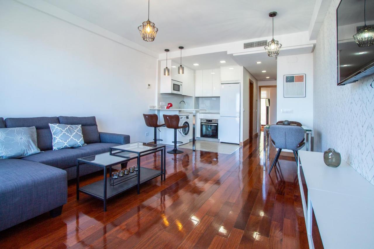 Apartamentos Castilla Luz Business Мадрид Екстер'єр фото