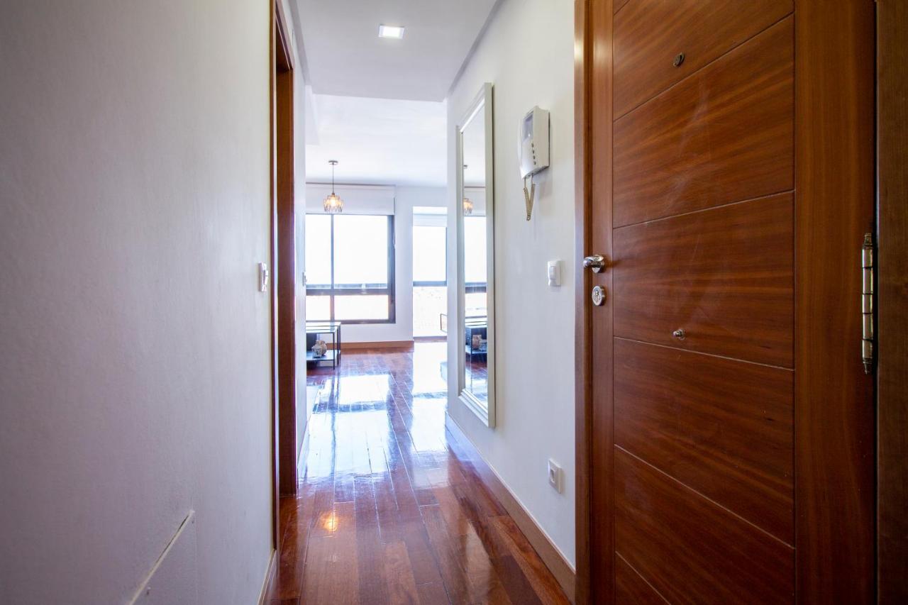 Apartamentos Castilla Luz Business Мадрид Екстер'єр фото