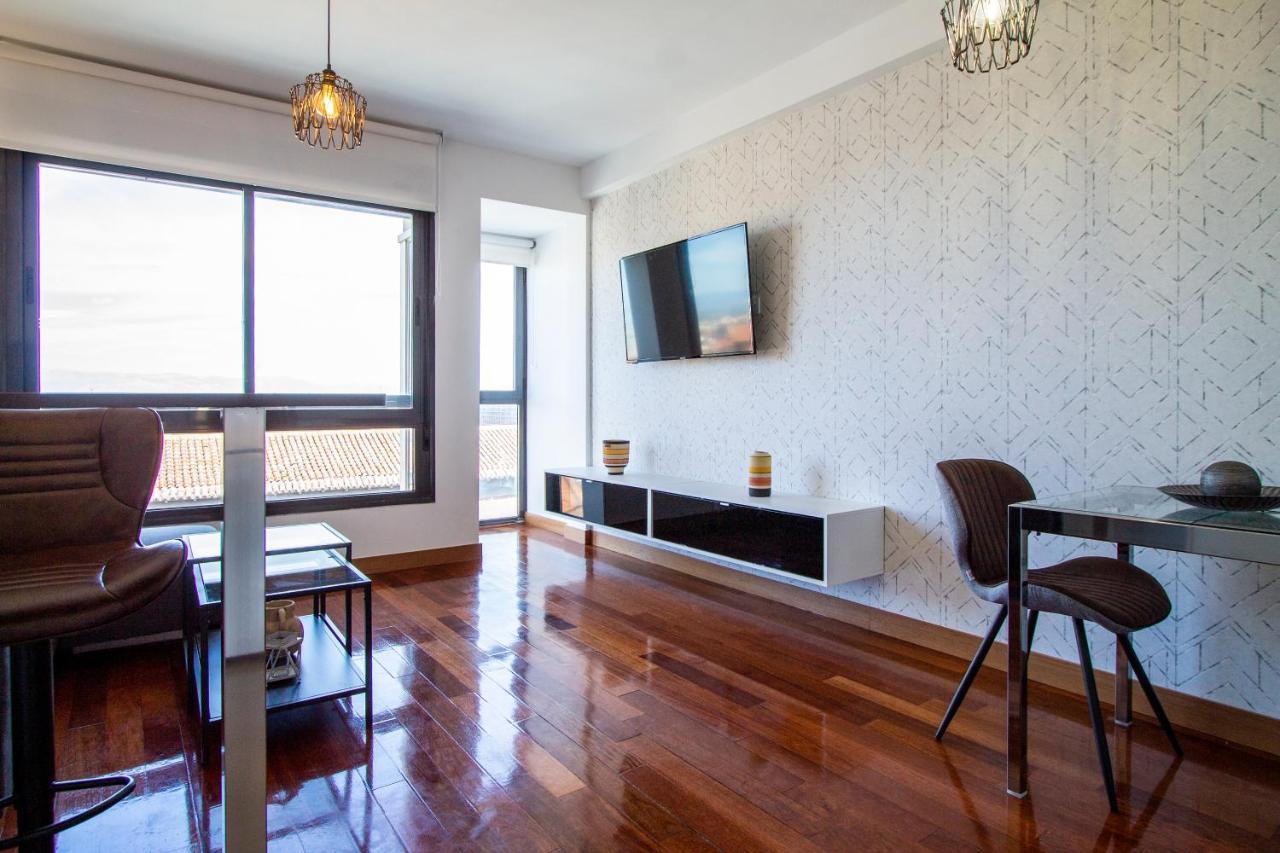 Apartamentos Castilla Luz Business Мадрид Екстер'єр фото