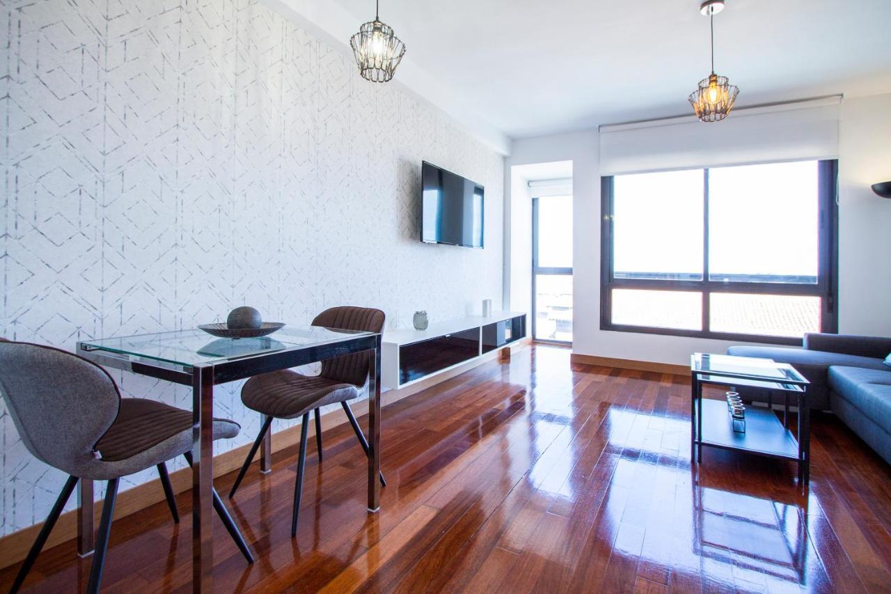 Apartamentos Castilla Luz Business Мадрид Екстер'єр фото