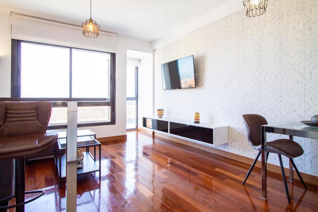 Apartamentos Castilla Luz Business Мадрид Екстер'єр фото